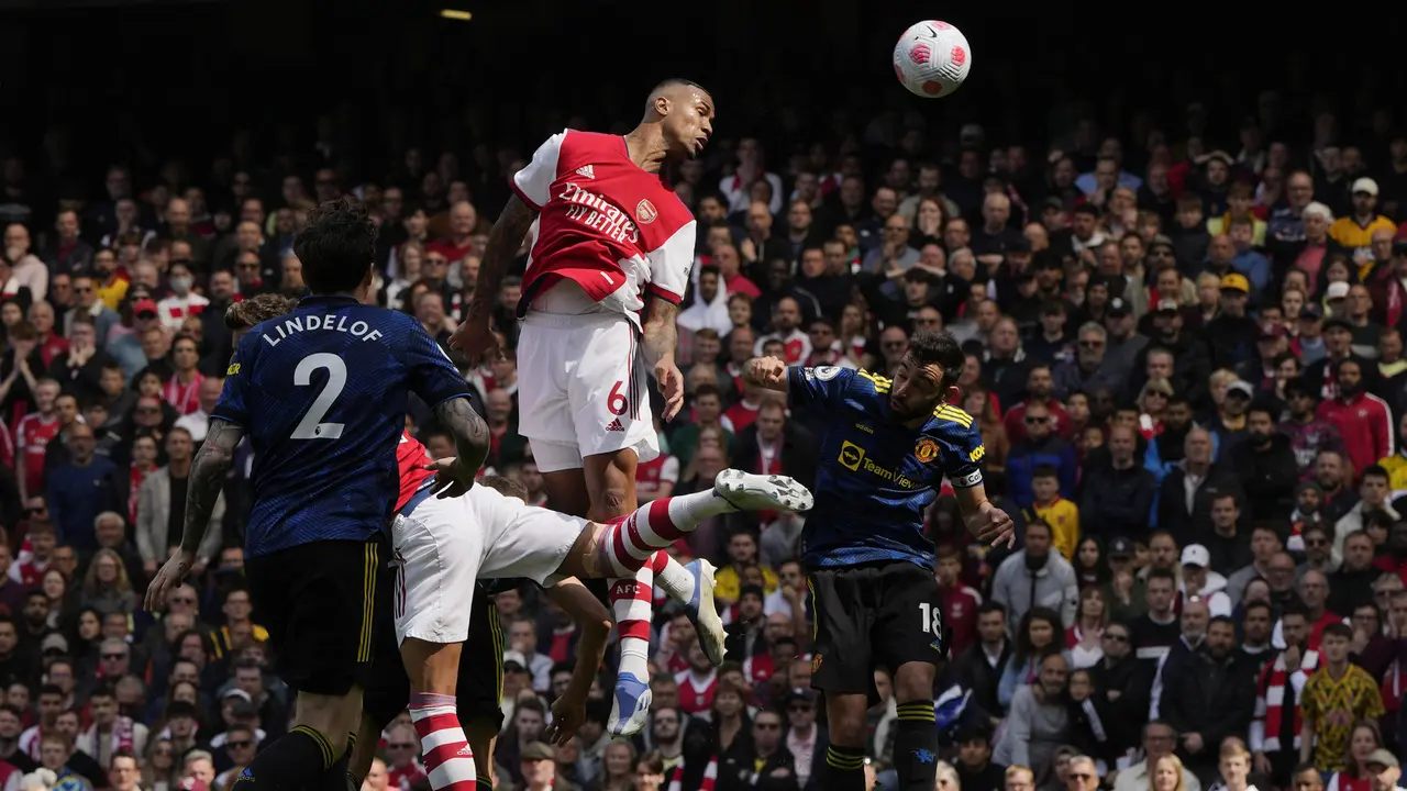 Foto: Diwarnai Gagal Penalti dan Gol Dianulir, Manchester United Terkapar di Markas Arsenal Dalam Lanjutan Liga Inggris