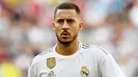 6. Eden Hazard - Pemain yang dibeli Real Madrid pada musim 2019/2020 ini digadang-gadang bisa menggantikan peran Cristiano Ronaldo yang pindah ke Juventus. Pemain asal Belgia itu ditebus dari Chelsea dengan bandrol 115 juta euro. (AFP/Christof Stache)