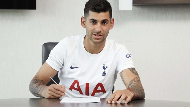 Foto: 7 Pemain Argentina yang Bermain di Liga Inggris Musim 2021 / 2022, Termasuk Emiliano Martinez yang Jadi Andalan Aston Villa