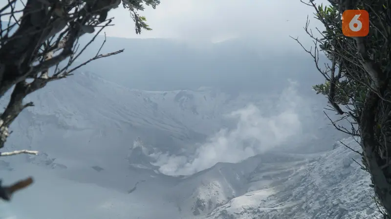 Gunung Tangkuban Parahu