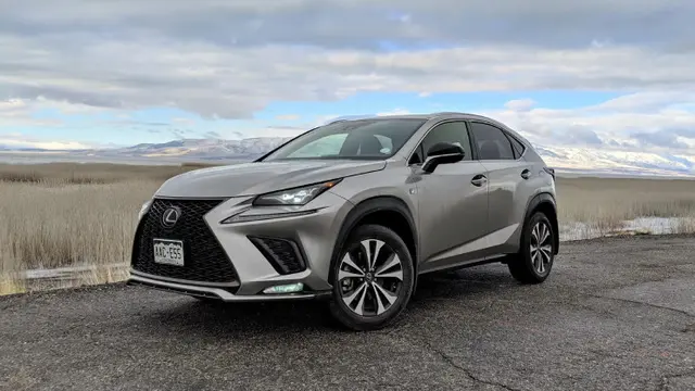 SUV premium dari Lexus mendominasi isi garasi rumah Ferdy Sambo