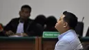 Jaksa KPK menuntut Teddy Renyut dengan pidana penjara selama 4 tahun dan denda Rp150 juta subsidair 3 bulan kurungan, Jakarta, Senin (29/9/2014) (Liputan6.com/Miftahul Hayat)