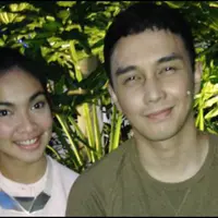 Dimas Aditya ungkap sifat keseharian Tika Bravani yang galak dan cerdas. Selama pergi berdua, Dimas selalu pamit dengan keluarga Tika Bravani terlebih dahulu, ini hal yang membuat Dimas dekat dengan keluarga Tika.