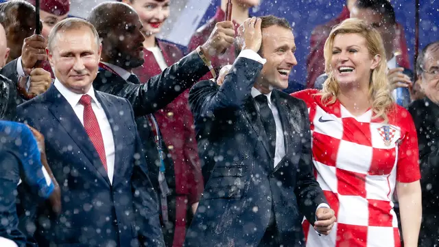 Momen Intim Presiden Kroasia dan Prancis di Final Piala Dunia 2018