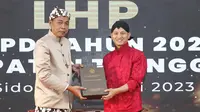 Bupati Trenggalek Mochamad Nur Arifin menerima Laporan Hasil Pemeriksaan (LHP) LKPD Kabupaten Trenggalek tahun anggaran 2022.