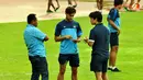 Latihan Timnas Indonesia rabu 28 November 2012 di Halaman Hotel Horses Golden Palace, Kuala Lumpur Malaysia, jelang laga Indonesia melawan Singapura nanti malam.