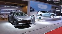 Geely EX5 turut menghiasi pameran otomotif IIMS 2025. (ist)
