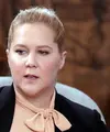 Amy Schumer menceritakan kisah memilukan hati mengenai pengalaman dirinya yang kehilangan keperawanan. (oprah.com)