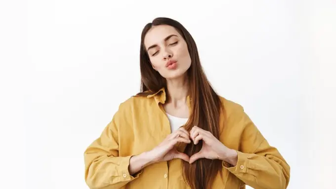 5 Peran Utama Self-Love, Menemukan Jati Diri Sejati melalui Cinta terhadap Diri Sendiri (Foto dok : Freepik/Cookie Studio)