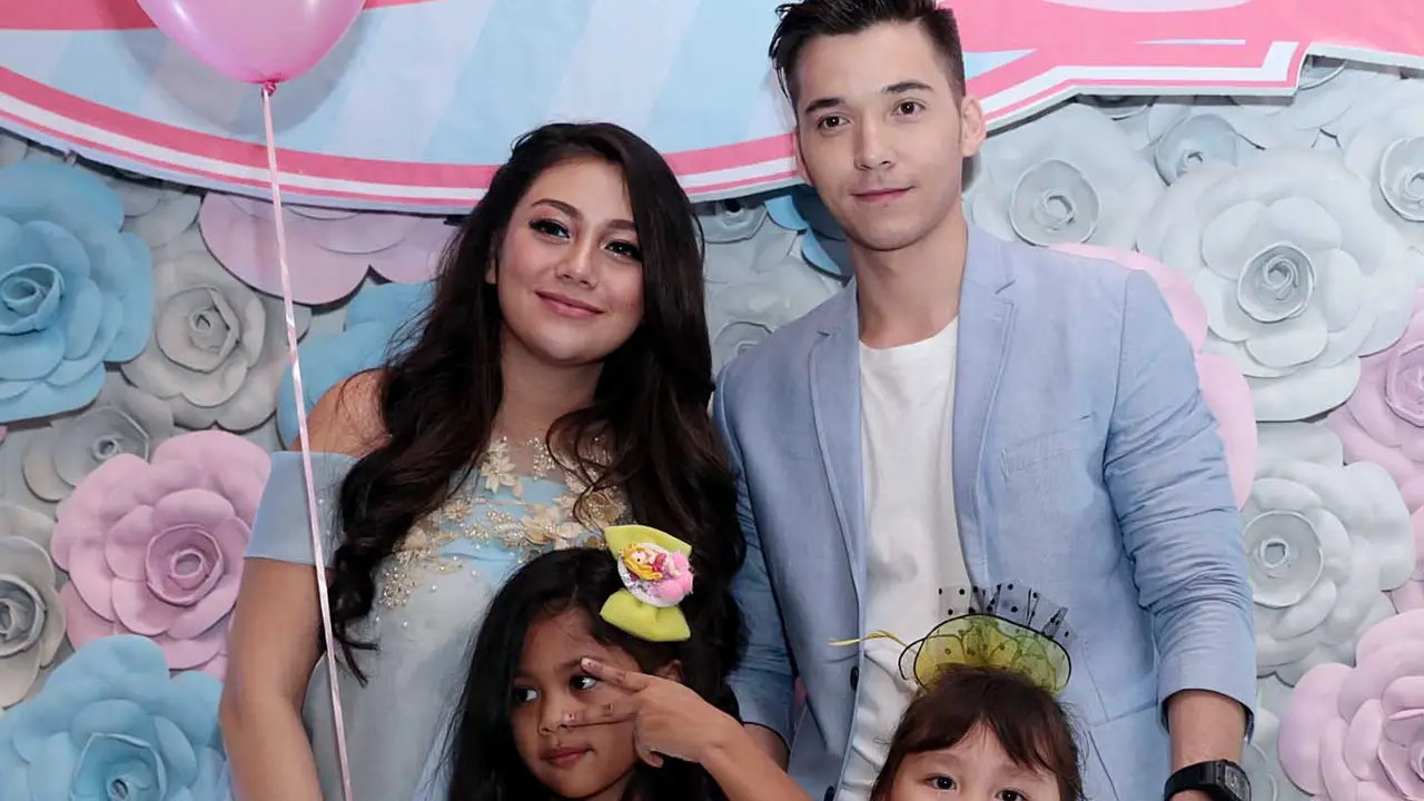 [Bintang] Celine Evangalista dan Stefan William