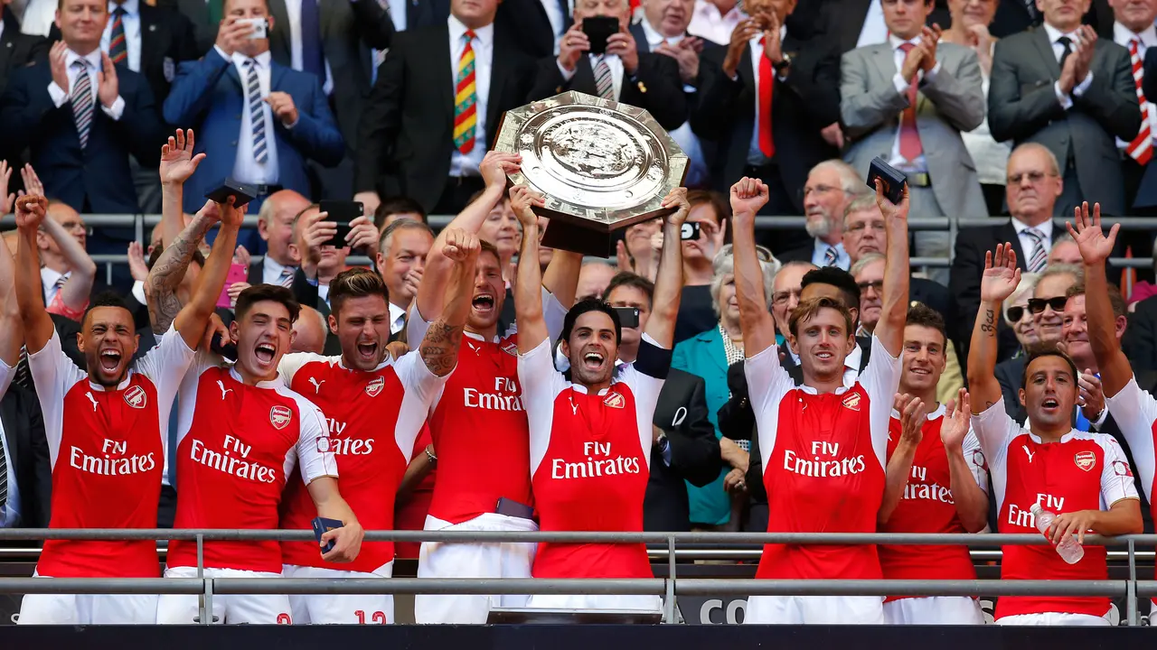 20150803-Pesta-Arsenal-Juara-Community-Shield-Inggris