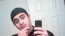 Foto tak bertanggal memperlihatkan wajah Omar Mateen, pelaku penembakan brutal di klub Pulse, Orlando, Florida, Amerika Serikat (AS). Pria 29 tahun itu adalah seorang warga negara Amerika Serikat (AS) keturunan Afghanistan. (HANDOUT/MYSPACE.COM/AFP)