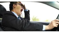 Ilustrasi pengemudi mengantuk saat berkendara. (medium.com)