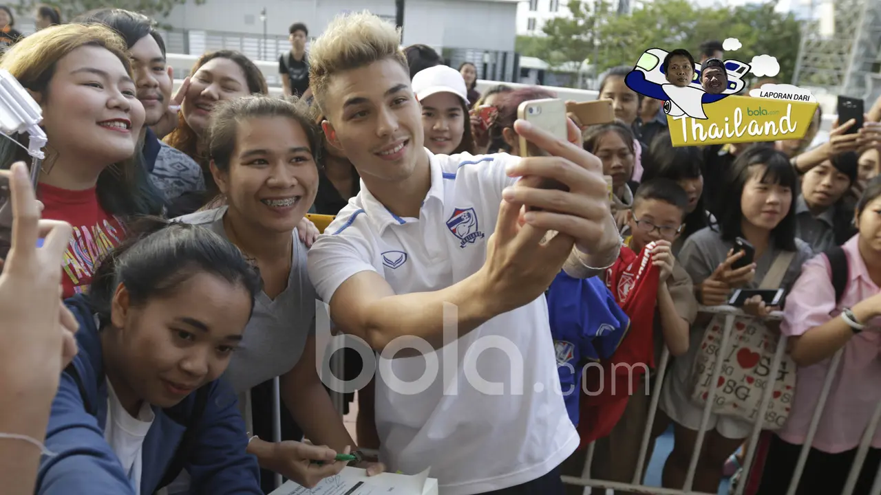 Pemain Thailand Charyl Cappuis, Si Ganteng Idola Wanita