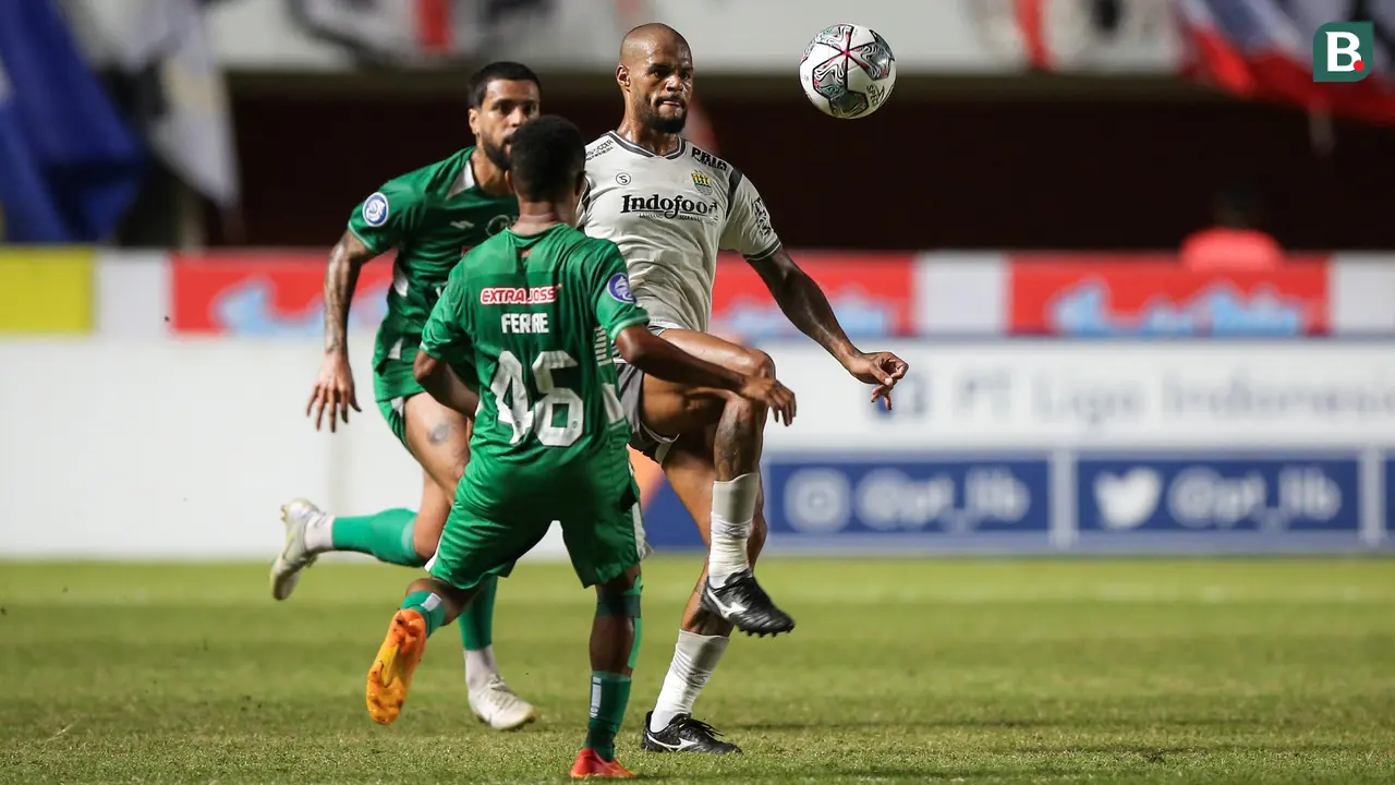 Foto: David da Silva Unjuk Gigi, Persib Bandung Menang Lagi di BRI Liga 1
