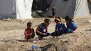 Abu Khalaf menjelaskan, anak-anak termasuk yang paling terdampak oleh kelaparan yang melanda Jalur Gaza, dengan puluhan ribu anak tercatat membutuhkan perawatan karena kekurangan gizi akut yang parah. (Eyad BABA/AFP)