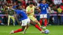 Prancis bersusah payah memaksakan laga lanjut ke extra time, tapi Spanyol masih lebih tangguh. (Luis ROBAYO / AFP)