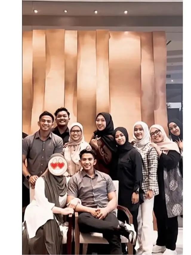 Susul Nadya Mustika, Ini 6 Potret Rizki DA Pamer Calon Istri yang Masih Dirahasiakan