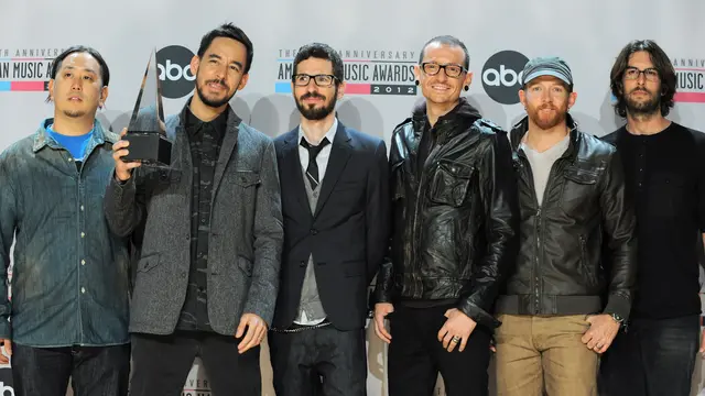 KIlas Balik Perjalanan Chester Bennington Bersama Linkin Park