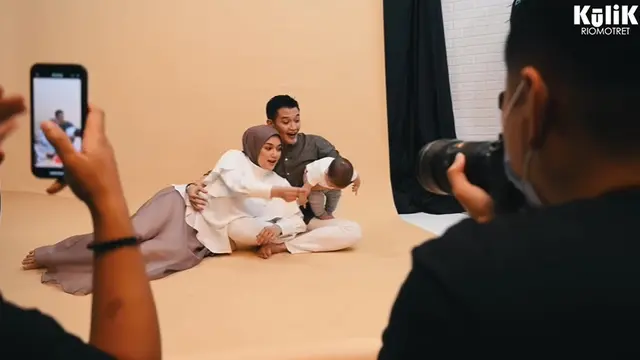 7 Pemotretan Rezky Adhitya dan Citra Kirana, Tampil Kompak Bersama Anak