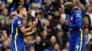 Kemenangan ini membuat Manchester City naik ke peringkat dua klasemen sementara dengan raihan 13 poin. Adapun Chelsea harus turun ke peringkat tiga dengan nilai sama. (AP/Alastair Grant)