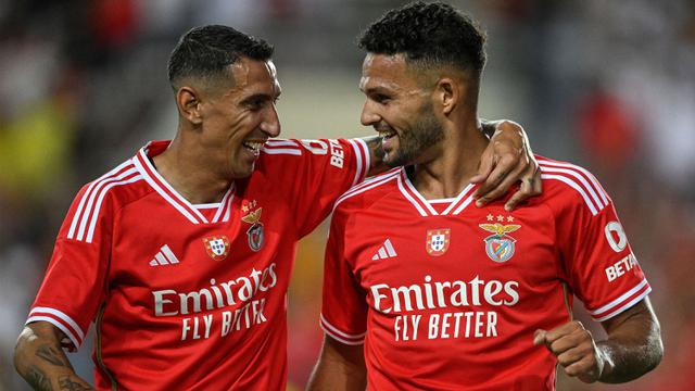 Foto: Dua Rekannya Tampil Impresif, Cristiano Ronaldo Tunjukkan Ekspresi Ini Setelah Al Nassr Dibantai Benfica