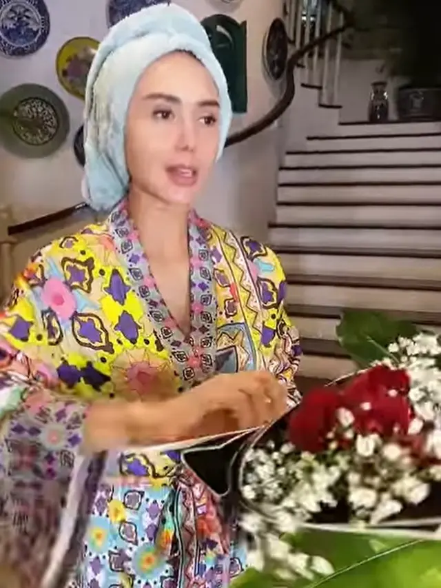 Yuni Shara tampak cantik alami (Instagram/yunishara36)