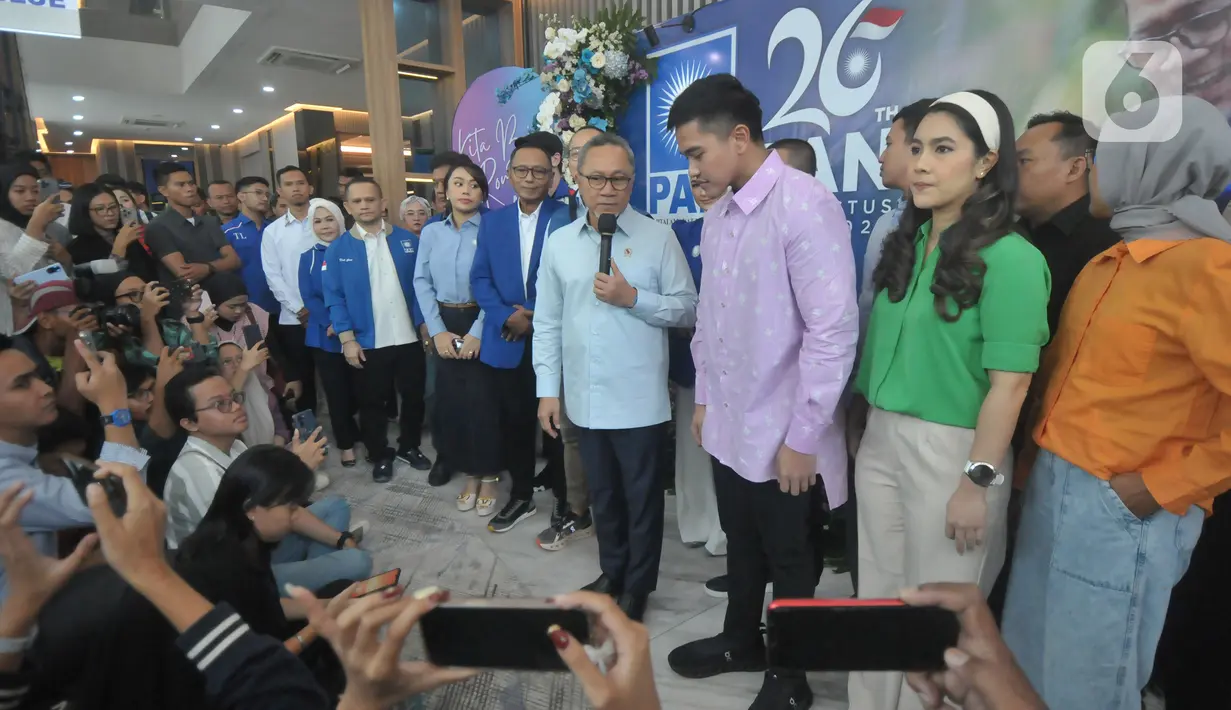 Diketahui, pertemuan antara kedua partai politik itu dilakukan secara tertutup di Kantor DPP PAN, Jakarta Selatan. (merdeka.com/Imam Buhori)