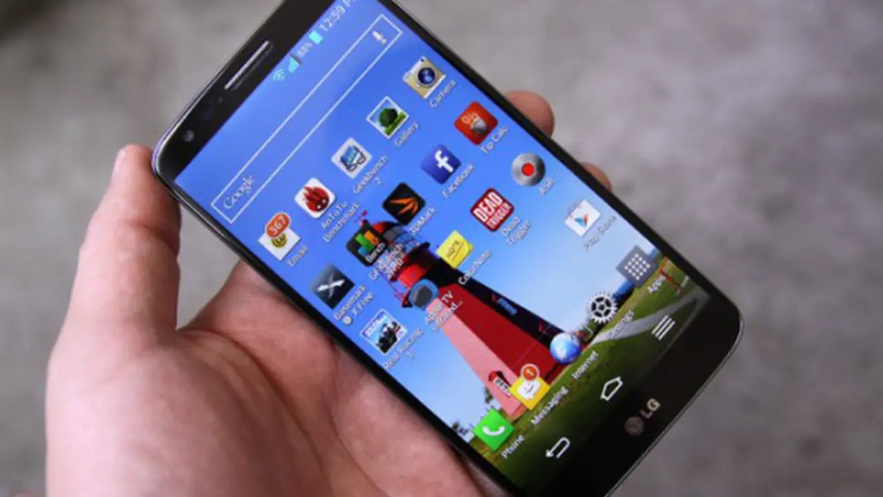 <i>Ngekor Sony</i>, LG Garap Smarphone Tahan Air