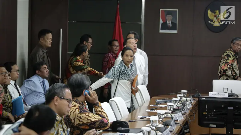 Momen Para Menteri Menunggu Rakor