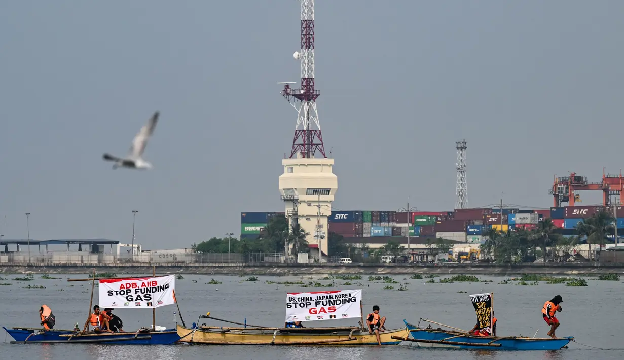 Konferensi COP29 melibatkan 80 ribu delegasi dari berbagai negara, termasuk Filipina, untuk membahas upaya-upaya penanganan terhadap tantangan perubahan iklim. (JAM STA ROSA/AFP)