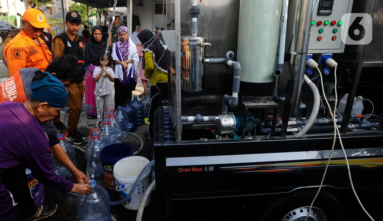 Alat penjernih air buatan Indonesia ini mampu mengolah air sungai kotor maupun limbah dengan kapasitas 2000 liter/jam. (merdeka.com/Arie Basuki)
