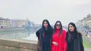 Tentu saja kepergiaan Sridevi untuk selama-lamanya ini membuat keluarganya kehilangan. Apalagi keluarganya dikenal sebagai keluarga yang harmonis. (Foto: instagram.com/sridevi.kapoor)