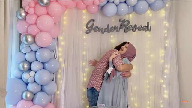 6 Momen Cut Meyriska dan Roger Danuarta Ungkap Jenis Kelamin Anak Kedua