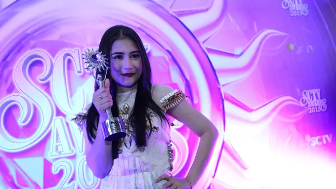 [Bintang] Prilly Latuconsina