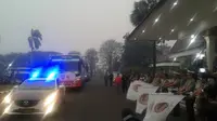 Intip Suasana Suporter Sriwijaya FC Berangkat Menuju Jakarta