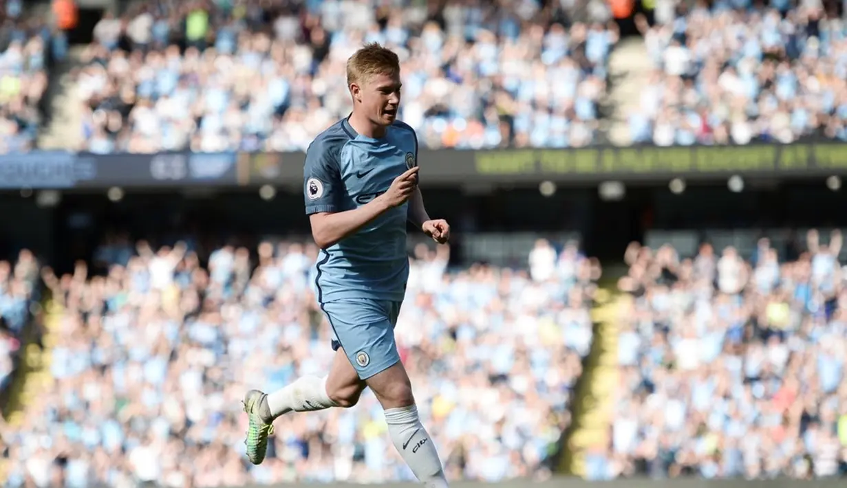 1. Kevin De Bruyne. Pemain Manchester City ini semakin menunjukkan peran sebagai motor lini tengah. Ia tercatat sebagai pengoleksi assist terbanyak sampai sebelum jeda internasional, dengan 4 assist. (AFP/Oli Scarff)