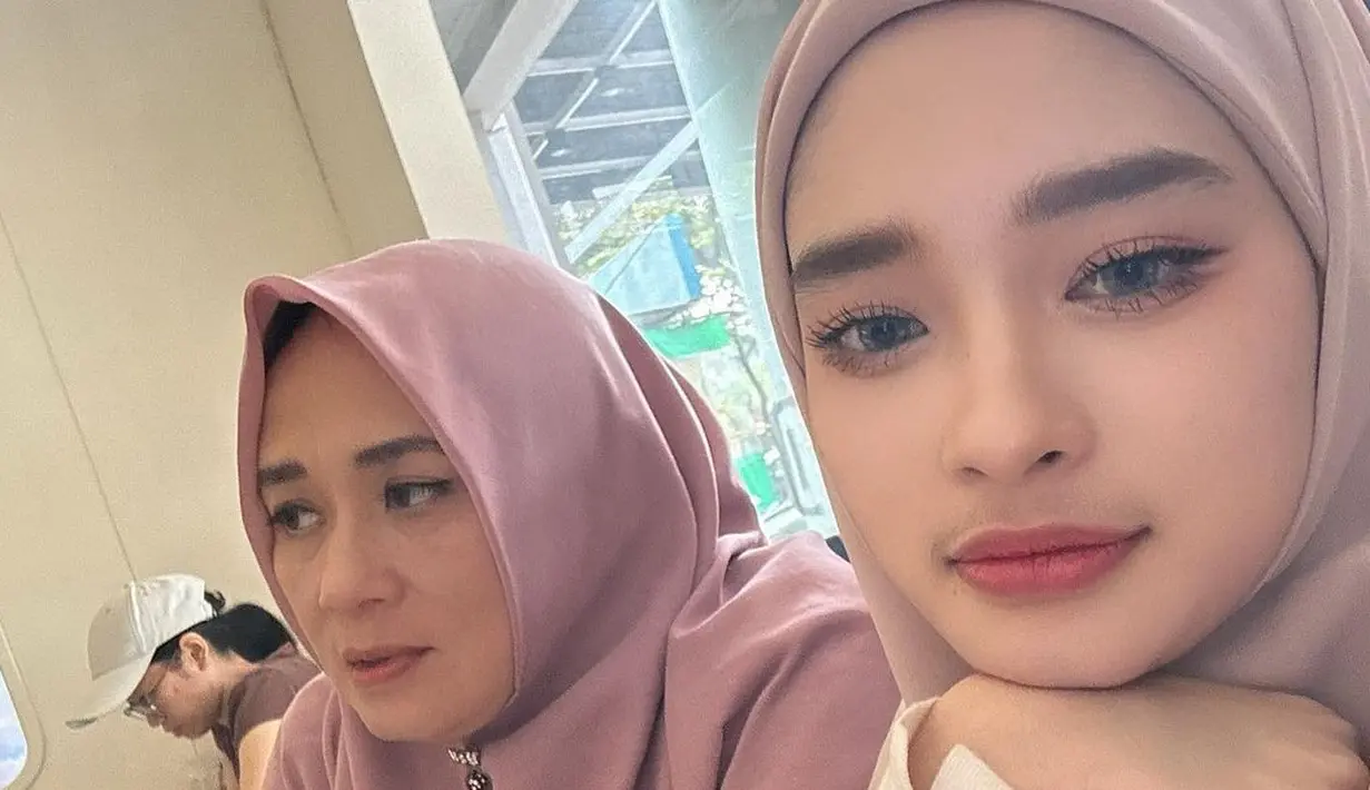 Inara merupakan artis sinetron lawas yang pernah pernah main bersama Marshanda, Ayu Azhari dan Cecep Reza. [Instagram/mommy_starla]