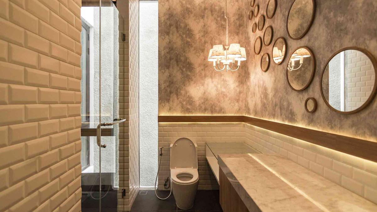 9 Rekomendasi Kamar Mandi Minimalis Modern untuk Ruang Sempit tapi Elegan, Terbaru 2025