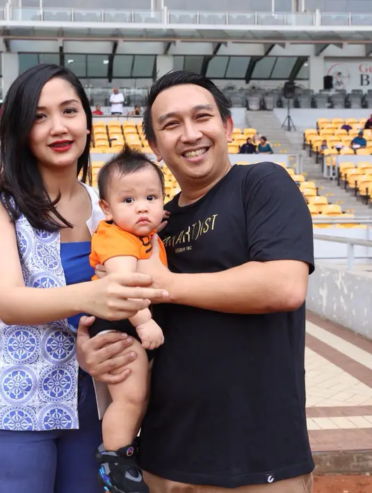 Suami Adriana Bustami itu mengatakan yang penting rutin minum obat. Sedangkan untuk berolahraga, ia akan istirahat sementara. (Andy Masela/Bintang.com)