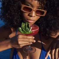 Melihat keindahan dan keseruan yang dihadirkan oleh Kuta Social Club yang wajib masuk ke daftar list destinasi untuk dikunjungi.