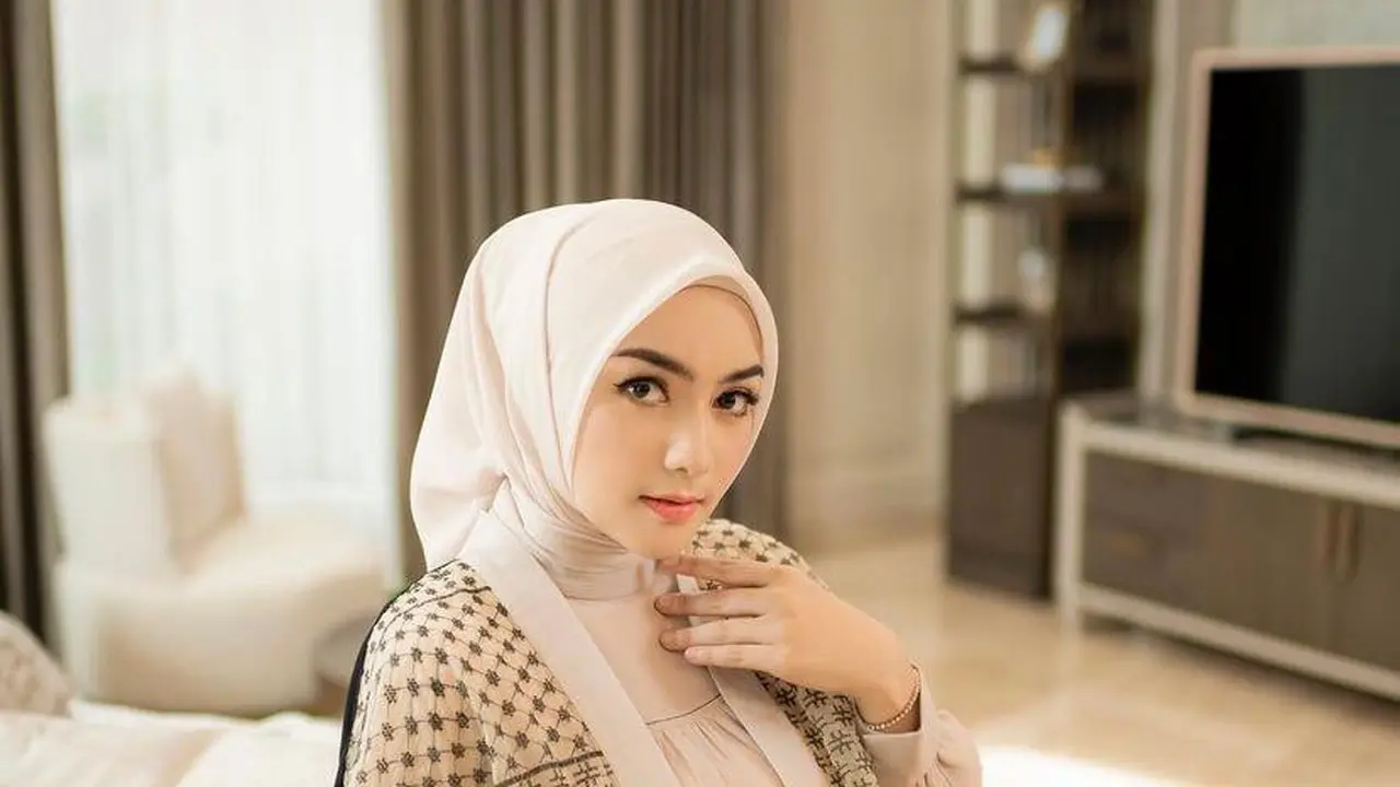 10 Busana Kondangan ala Artis Selain Kebaya, dari Nagita Slavina hingga Anya Geraldine