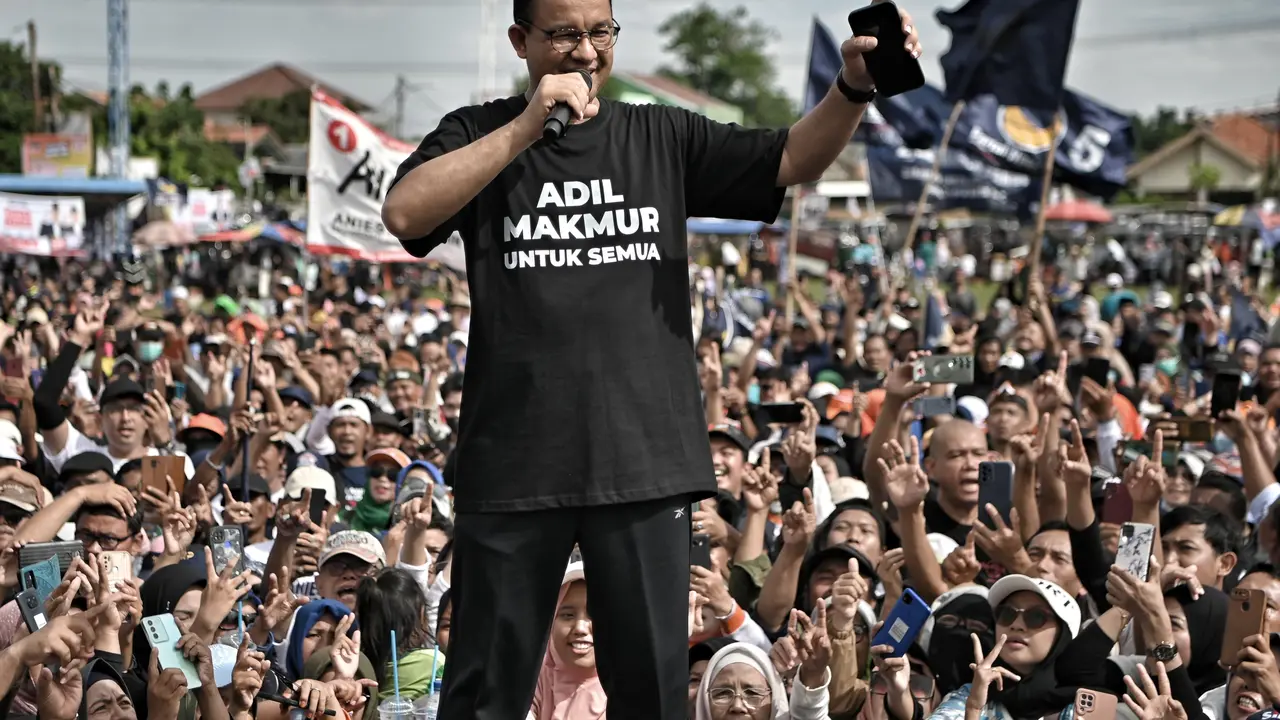 Calon Presiden (Capres) nomor urut 01 Anies Baswedan menyinggung soal pentingnya memenangkan pemilihan presiden (Pilpres) dan pemilihan legislatif (Pileg) secara keseluruhan.