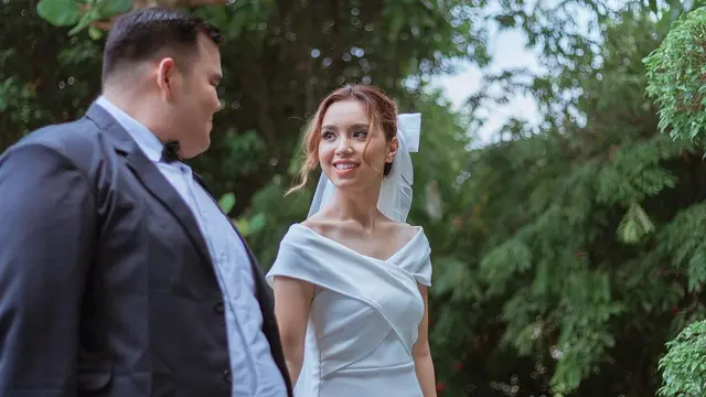 6 Potret Pernikahan Philip de May 'Anak Langit', Digelar Intimate Bareng Keluarga