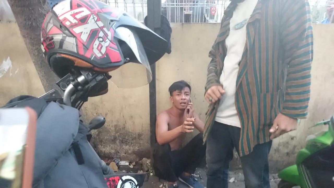 [Bintang] The Freaks copet