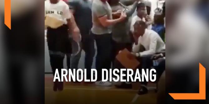 VIDEO: Detik-Detik Arnold Scwarzenegger Diserang Pria Tak Dikenal