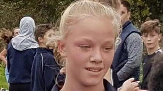 [Bintang] Kisah Tragis Seorang Remaja Putri yang Meninggal Usai Menghirup Deodoran