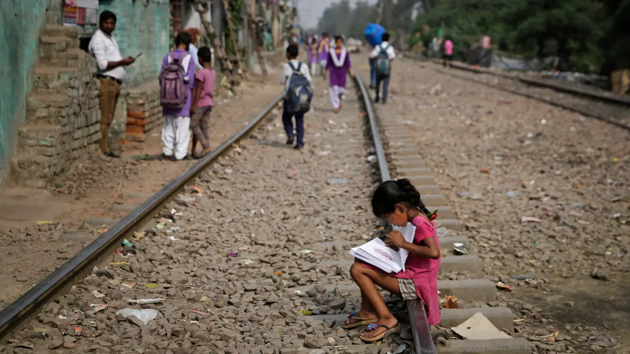 800 Juta Warga India Hidup Dalam Kemiskinan