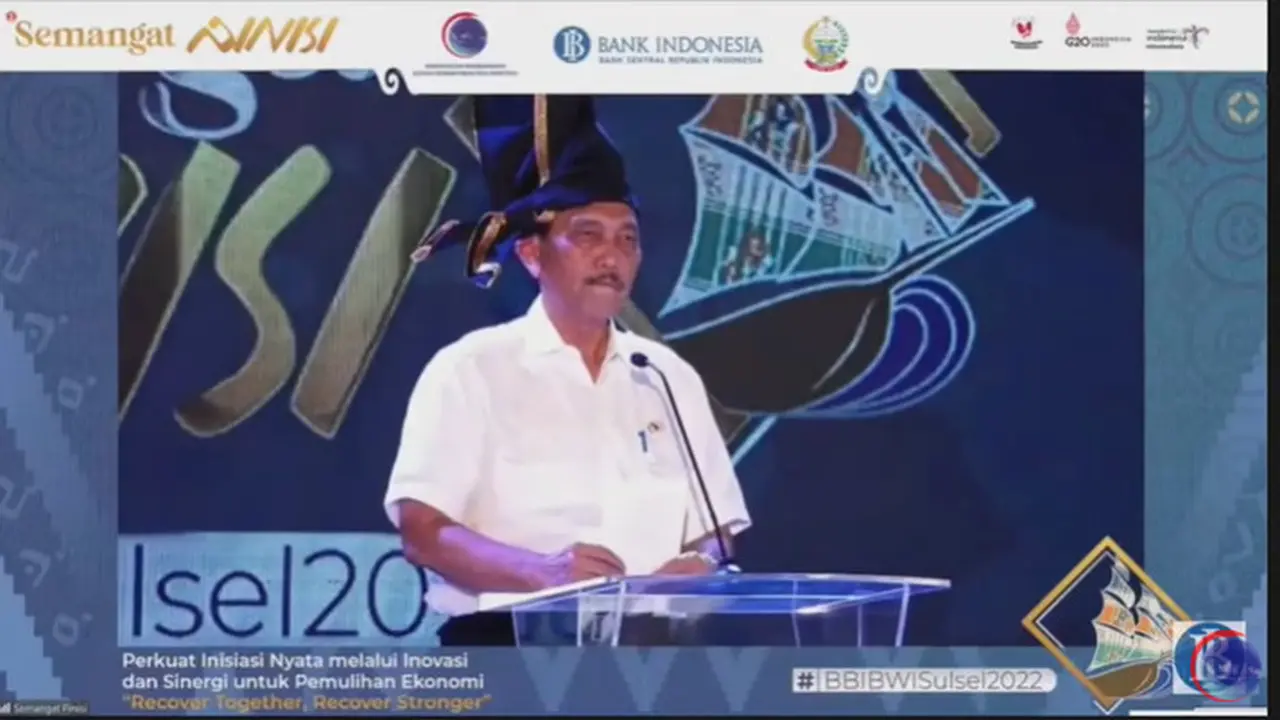 Menko Kemaritiman dan Investasi Luhut Binsar Pandjaitan dalam acara Gerakan Nasional Bangga Buatan Indonesia (Gernas BBI) Sulawesi Selatan yang dipantau dari Jakarta, Kamis (24/2/2022).