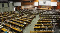 Suasana sidang Paripurna DPR saat membahas RUU Hak Cipta, Senayan, Jakarta (16/9/2014) (Liputan6.com/Andrian M Tunay)